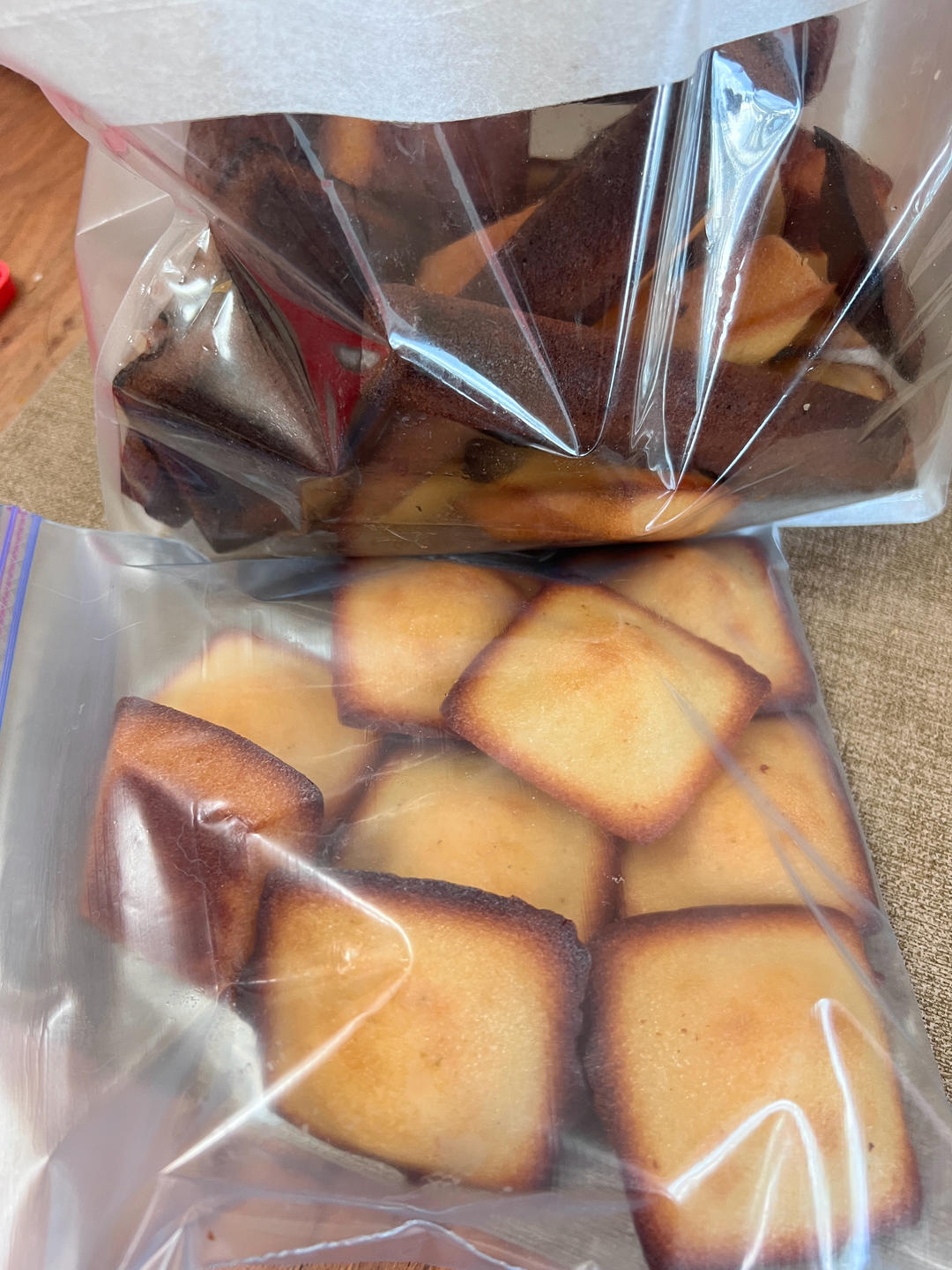 经典原味、巧克力、红茶味雪茄费南雪