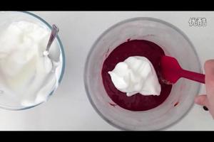 经典红丝绒杯子蛋糕（red velvet cupcake）的做法 步骤11