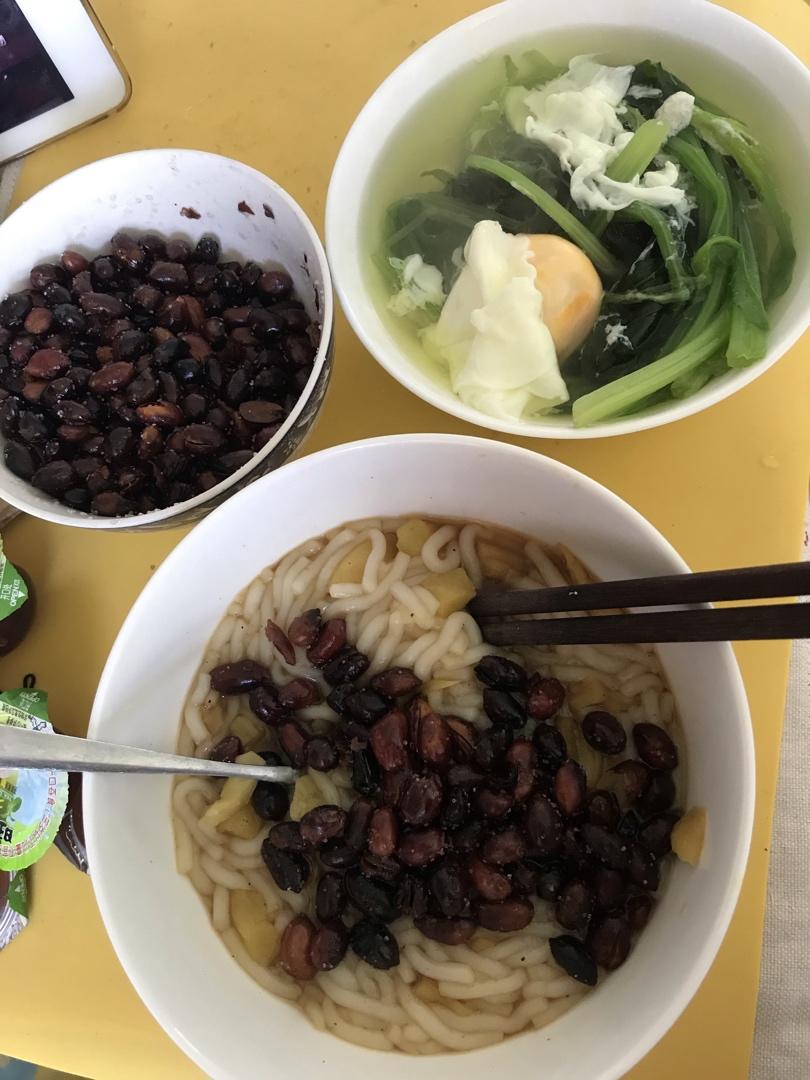 又香又脆不发软的炒花生米