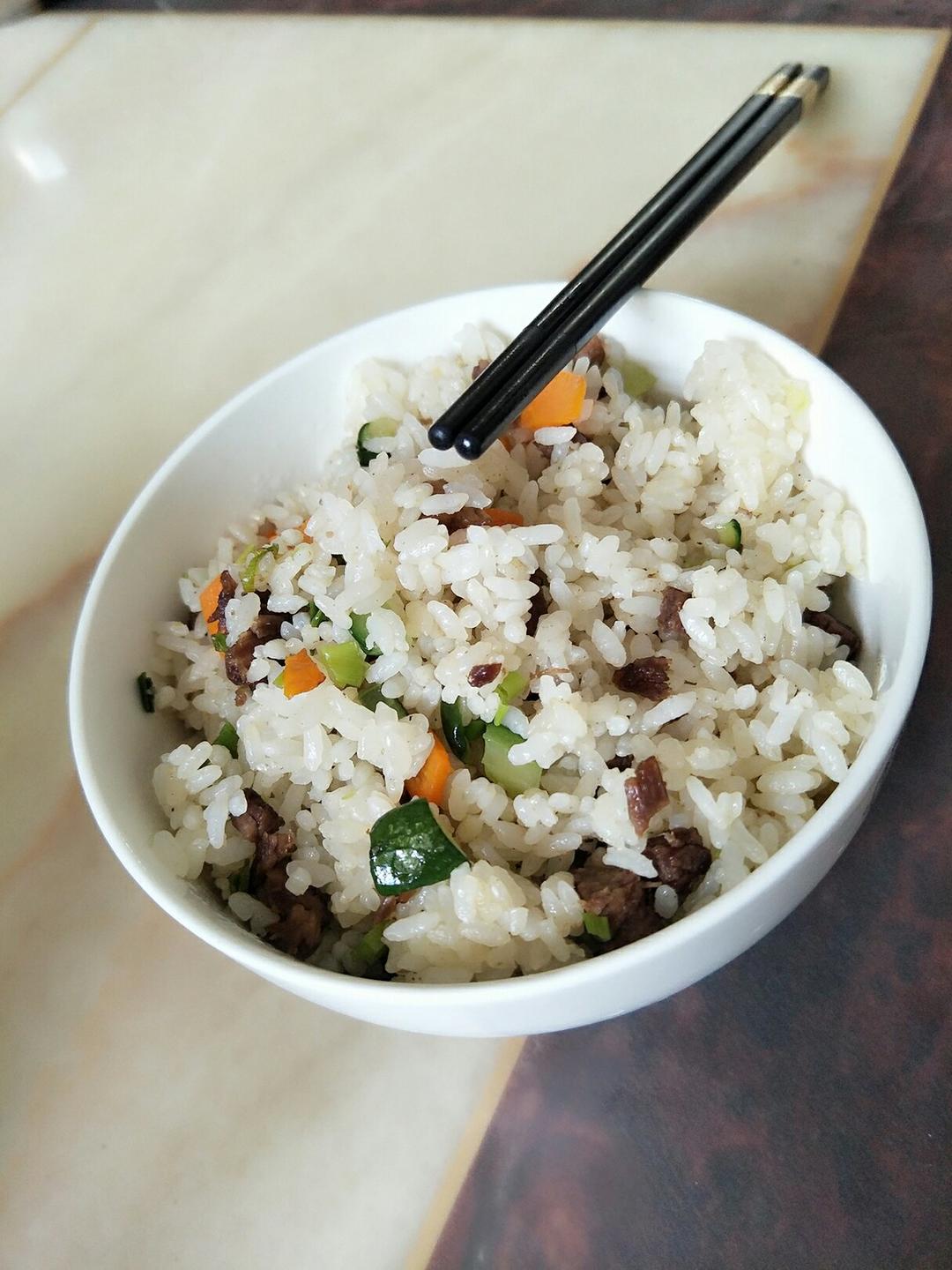 酱牛肉炒饭