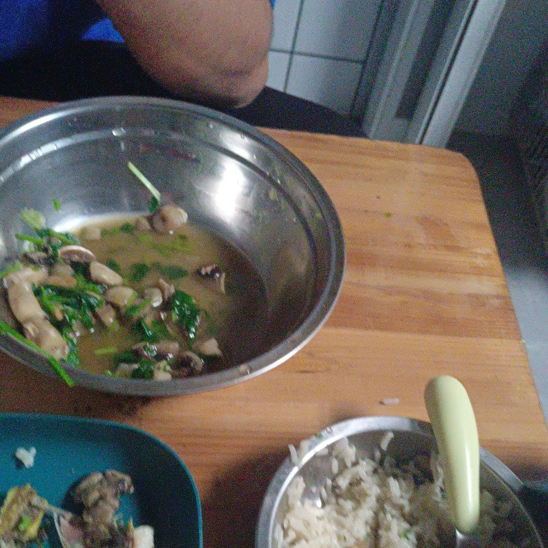 明明是素汤 却鲜得像鸡汤一样的「口蘑汤」