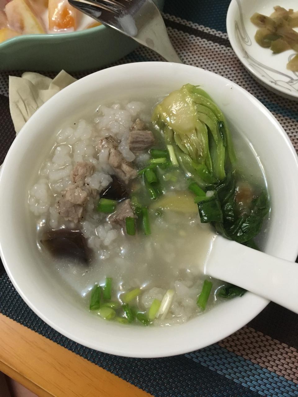 【皮蛋瘦肉粥】