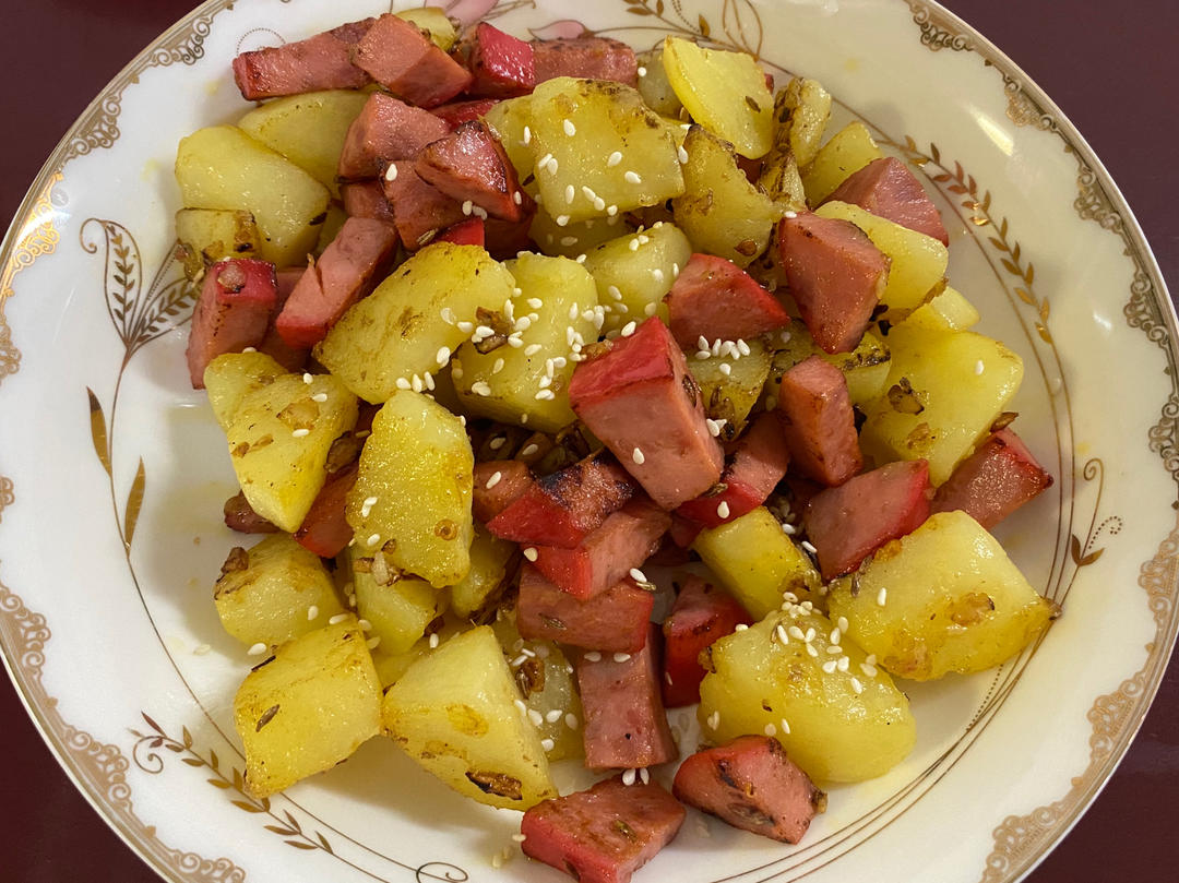 孜然土豆火腿肠 香辣过瘾还便宜！