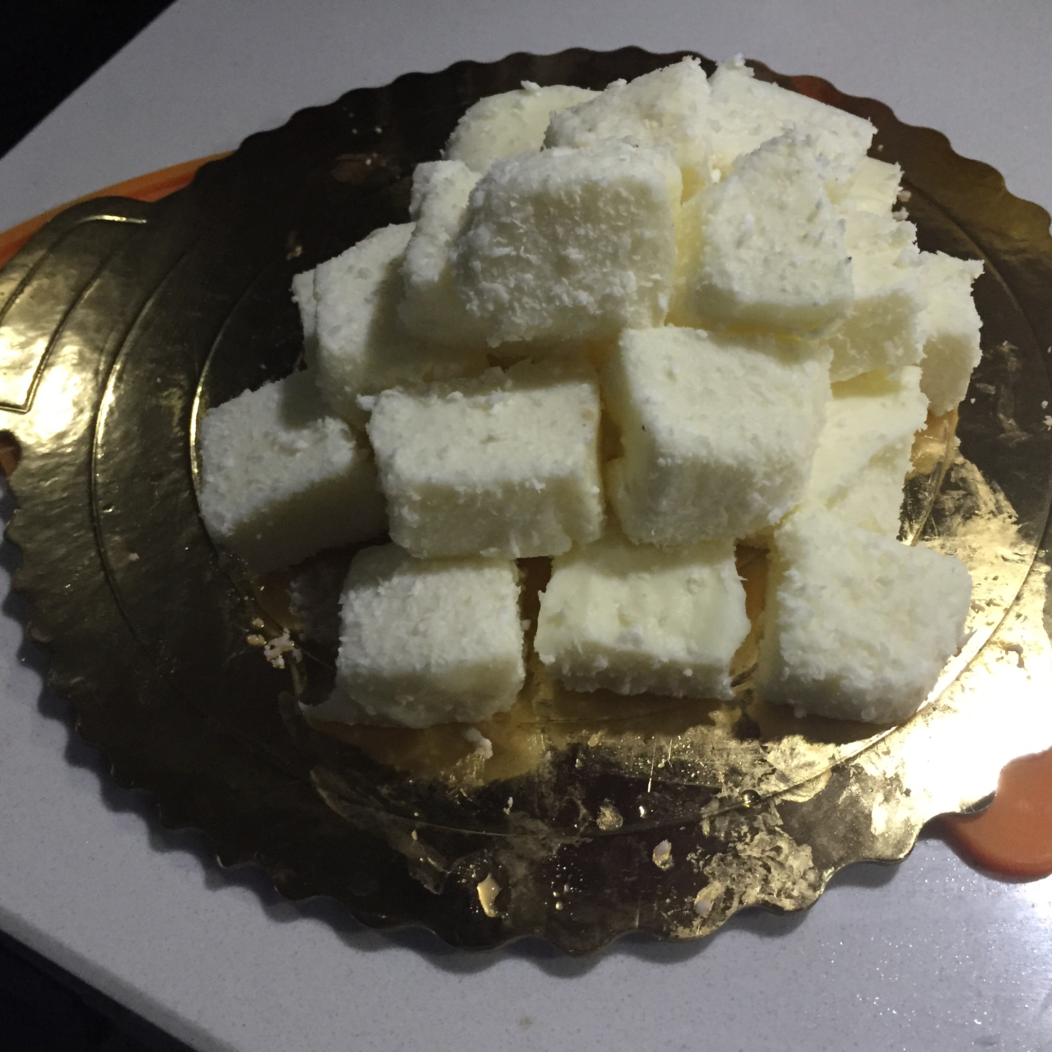 椰丝牛奶小方糕