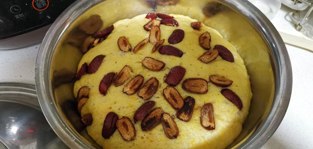 松软不发粘的南瓜发糕