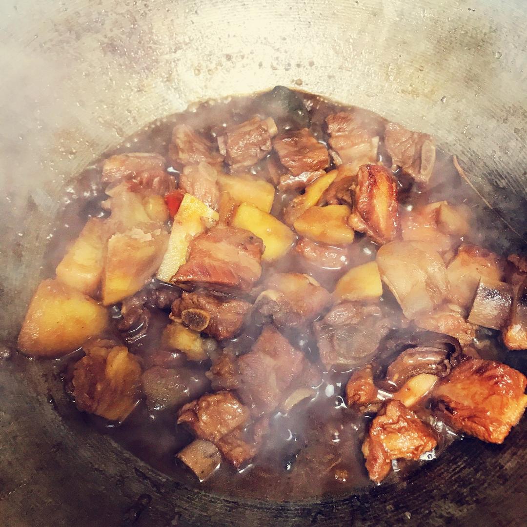 红烧排骨土豆