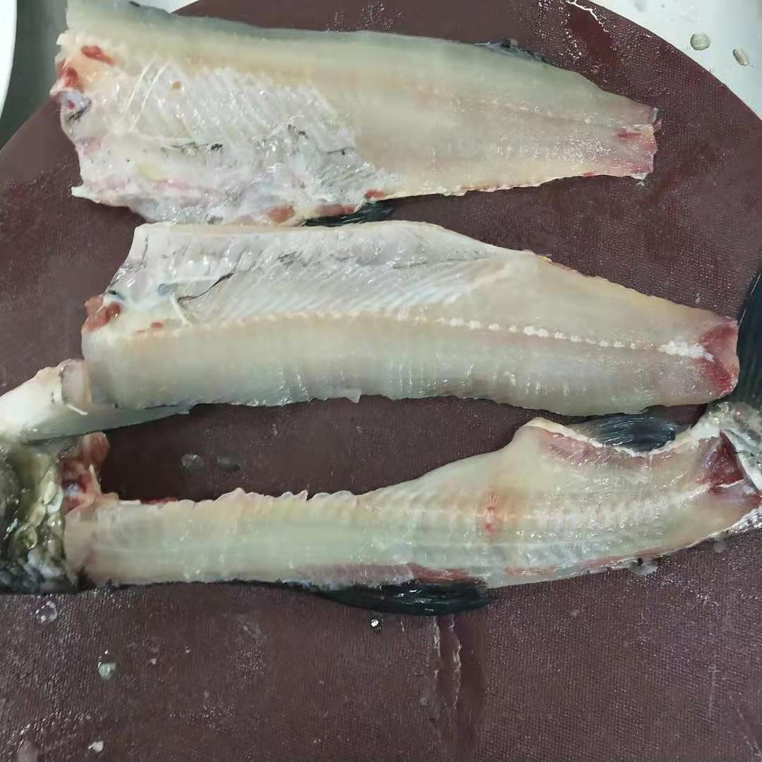 草鱼初步加工方法（取肉、去皮、切片）