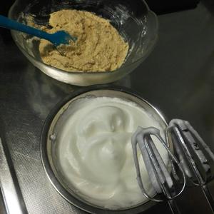 无油裸燕麦酸奶松饼的做法 步骤2