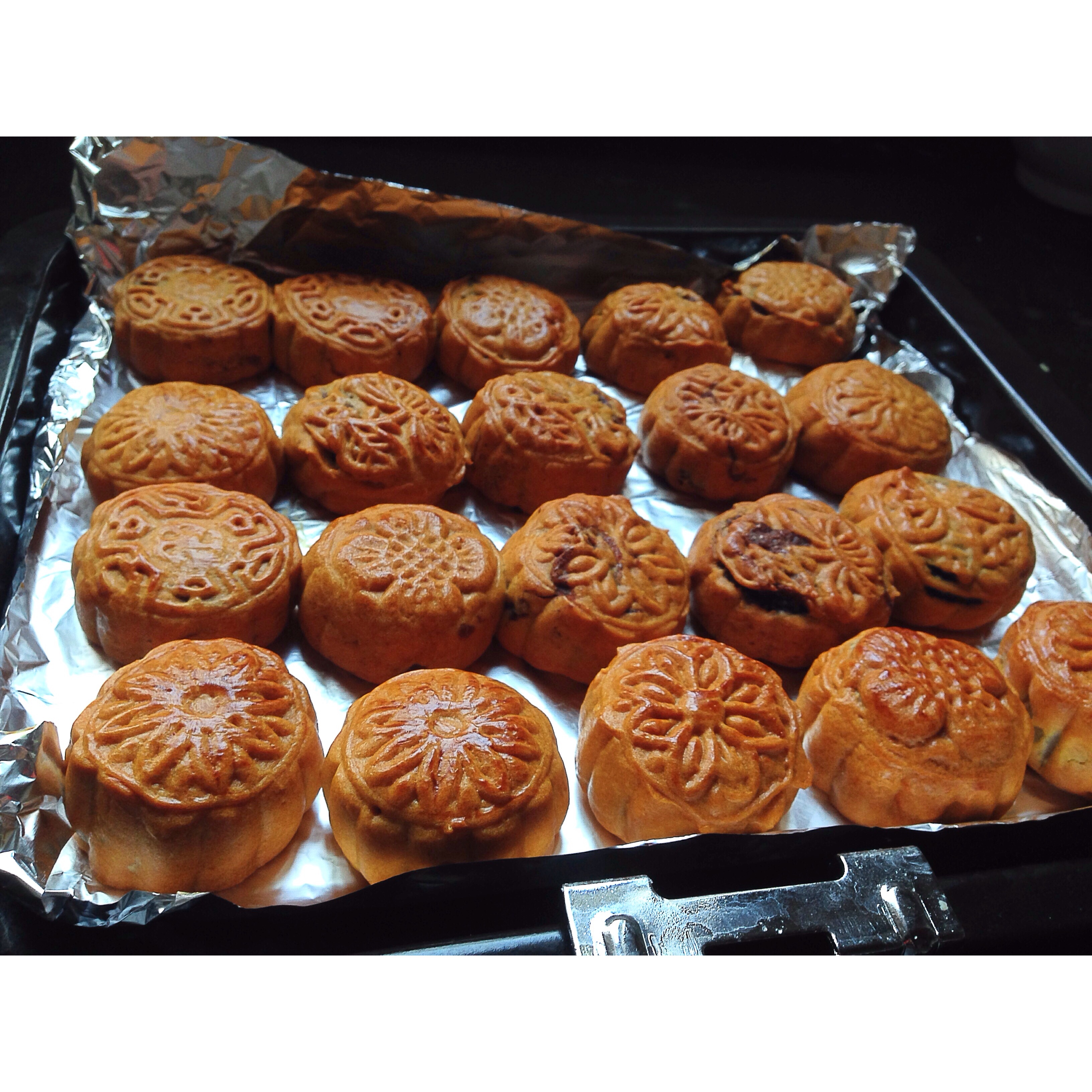 广式月饼——蛋黄莲蓉月饼