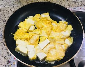 ❗️超嫩滑又美味的鸡蛋豆腐炒肉沫的做法 步骤3
