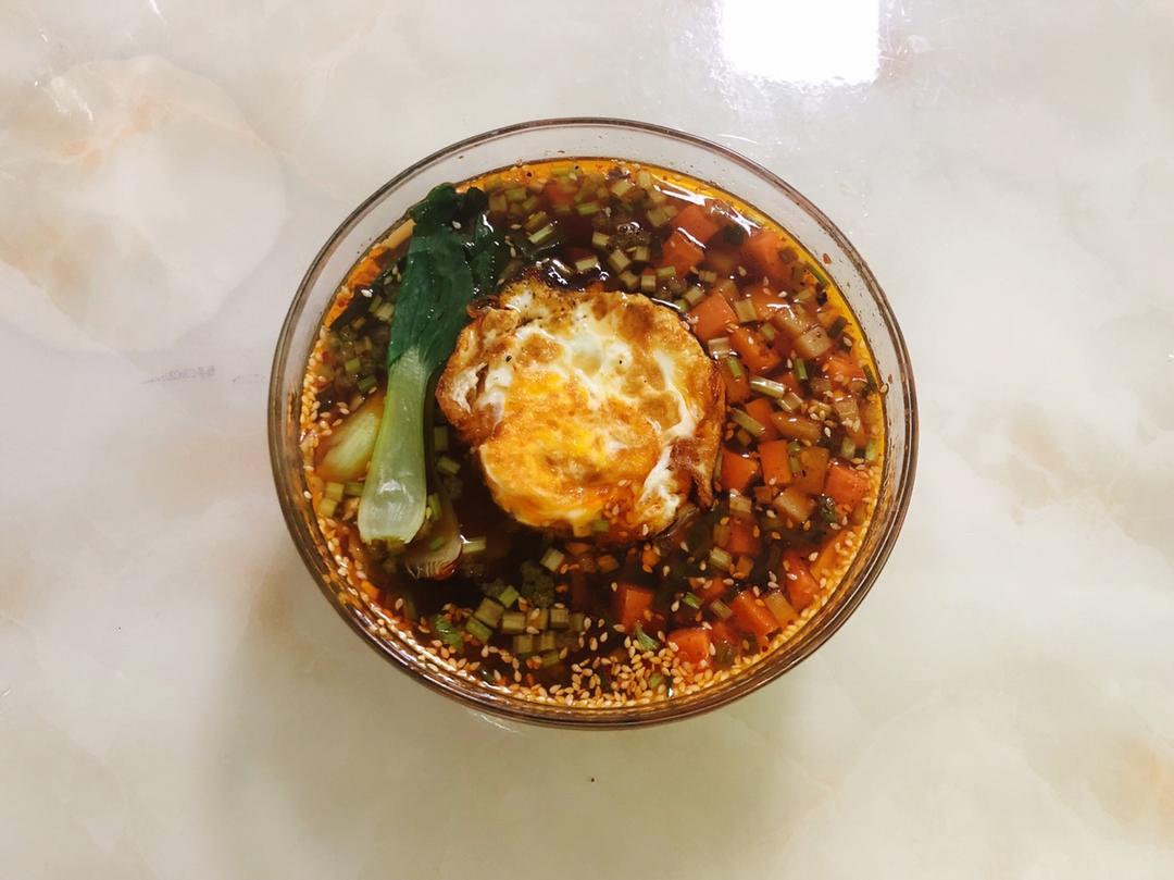王大厨酸汤面