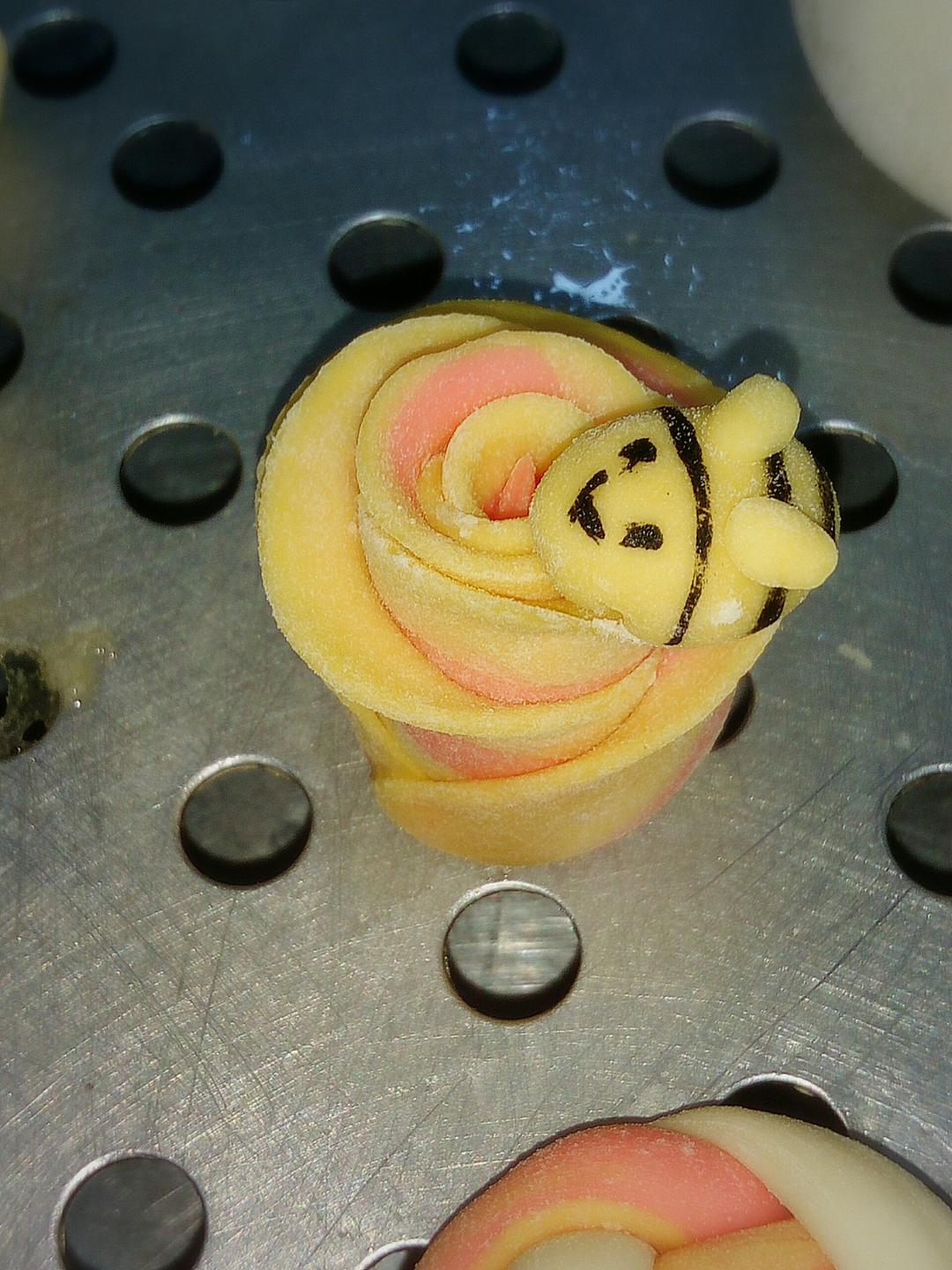 黄小薇的卡通包子