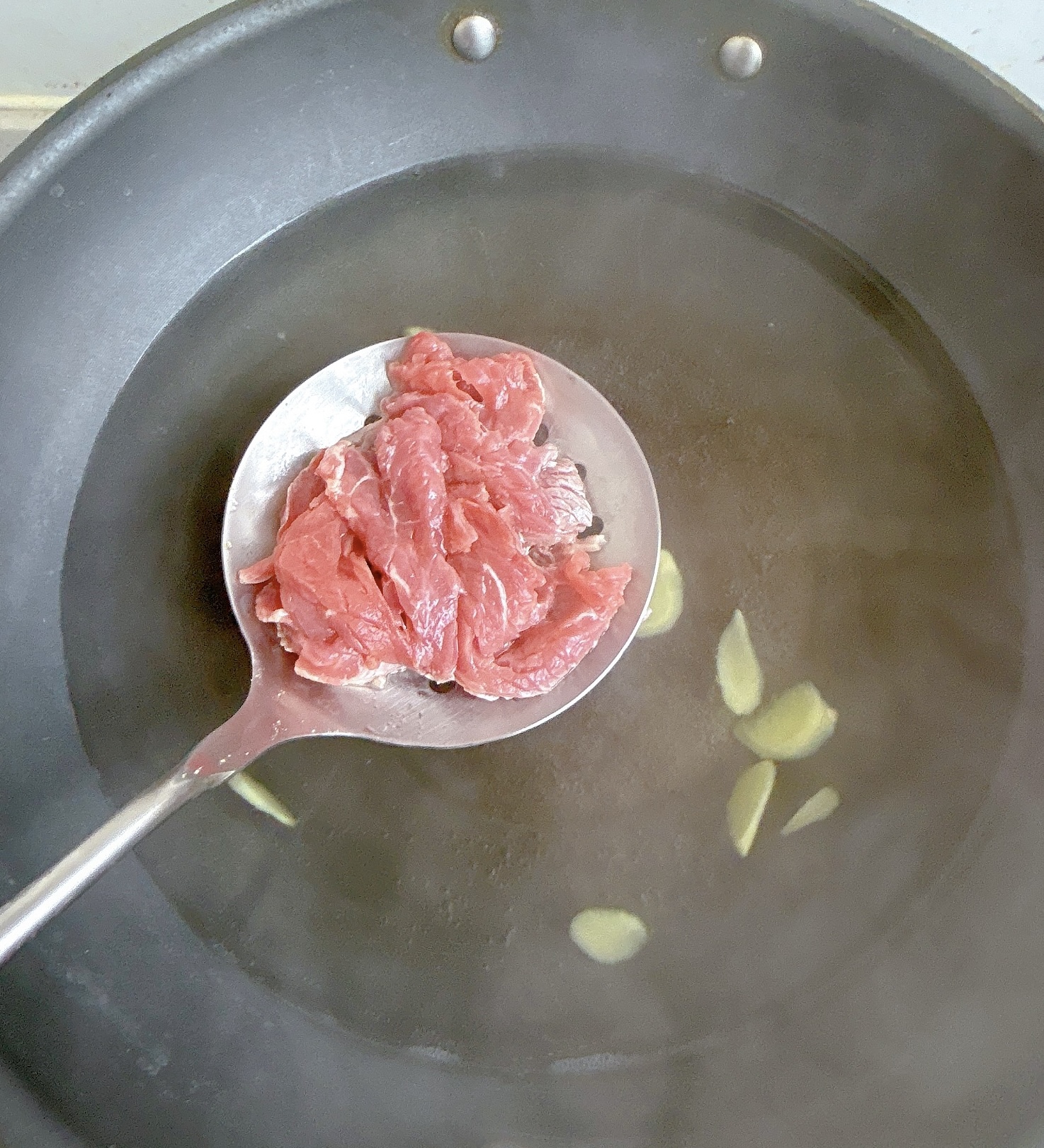 超鲜的牛肉汤的做法 步骤3