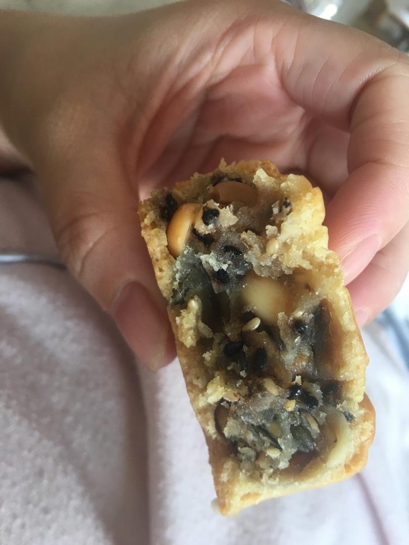 出炉现吃也不会发硬的豪华坚果五仁月饼馅