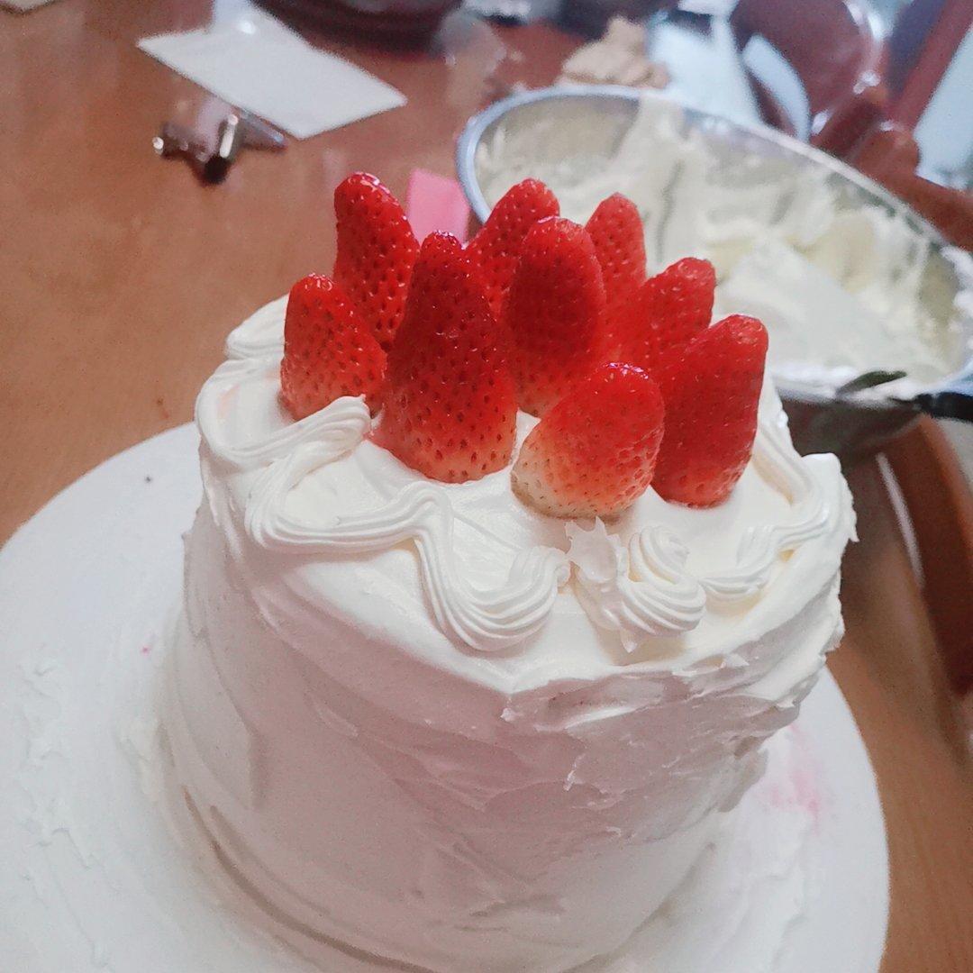 奶油裱花蛋糕 |经典造型唤醒你的儿时回忆