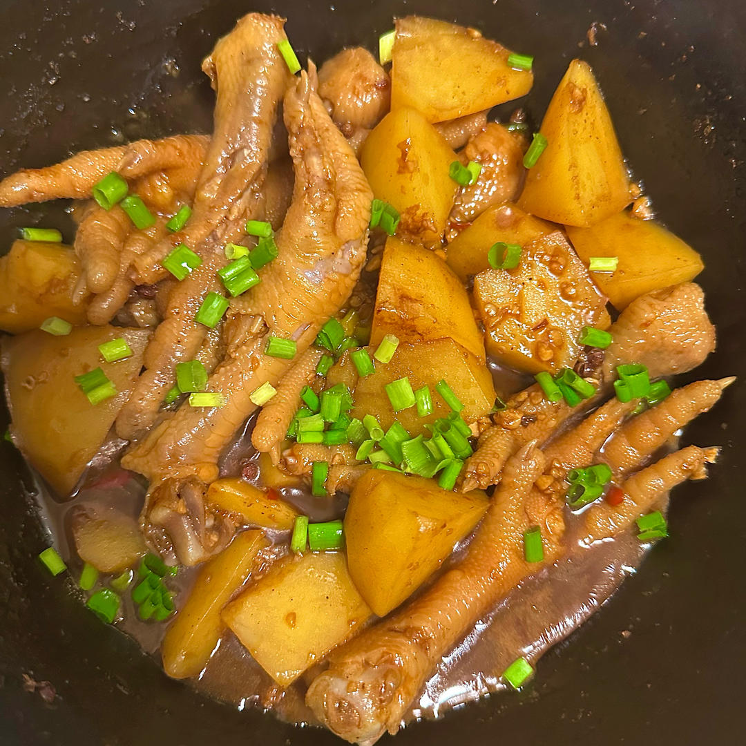 ✅挑战365天晚餐不重样第122天:辣炖鸡爪‼️的做法