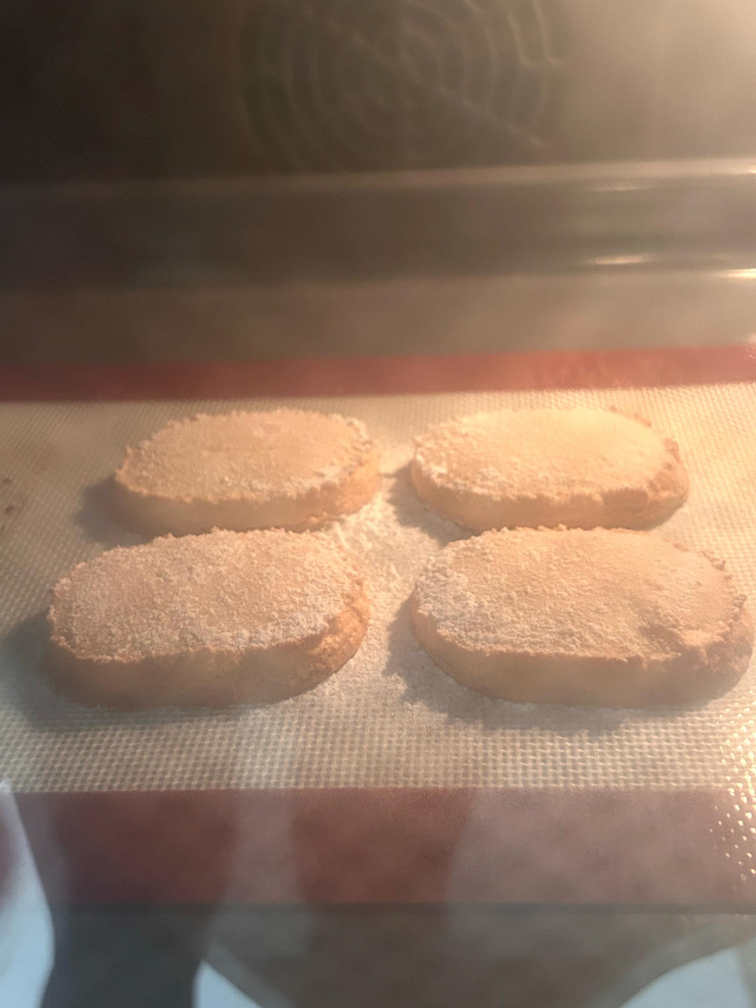 达克瓦兹（马卡龙的兄弟）