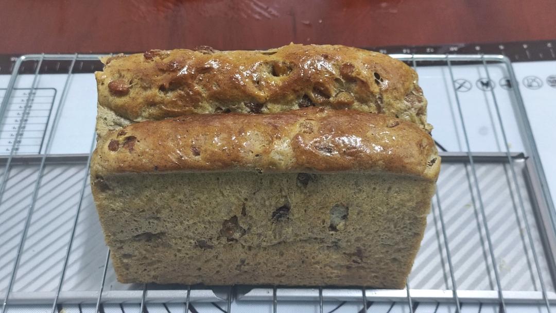 香浓葡萄干肉桂吐司