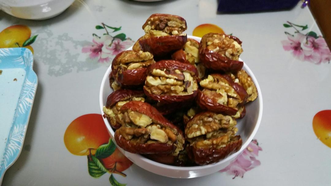 红枣夹核桃仁