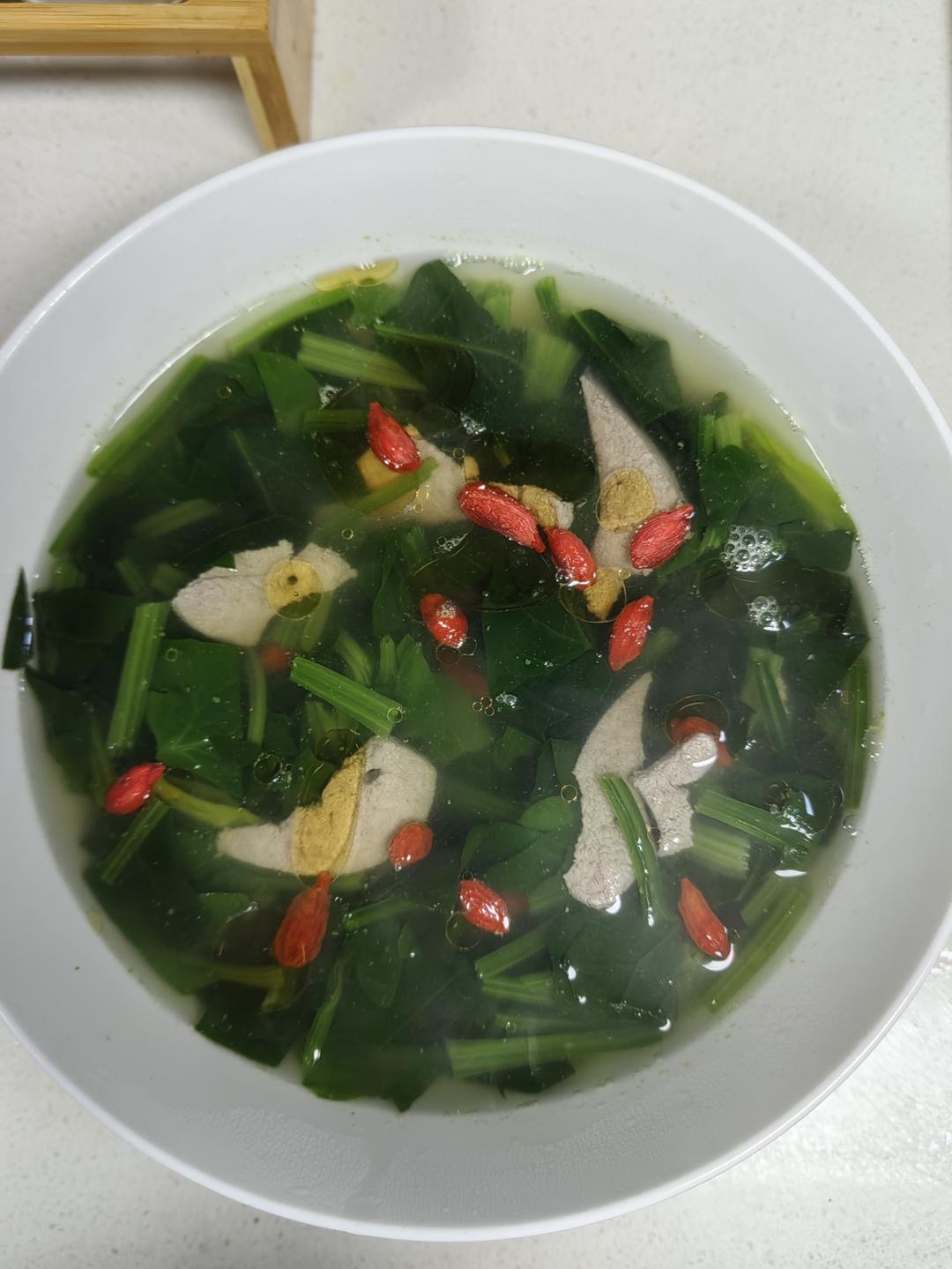 菠菜猪肝汤