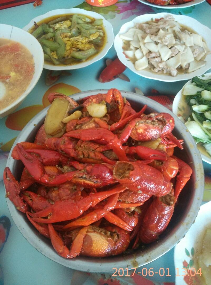 麻辣小龙虾（附小龙虾卫生处理方法）