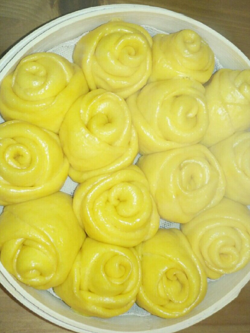 黄玫瑰馒头（一次发酵）
