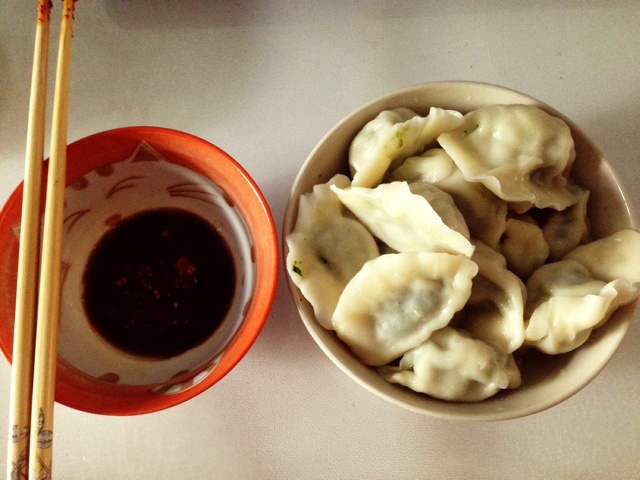 苜蓿馄饨or 饺子