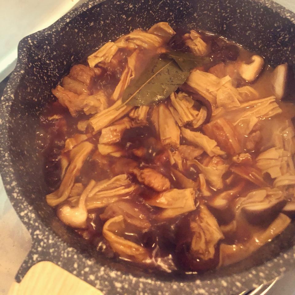 腐竹红烧肉