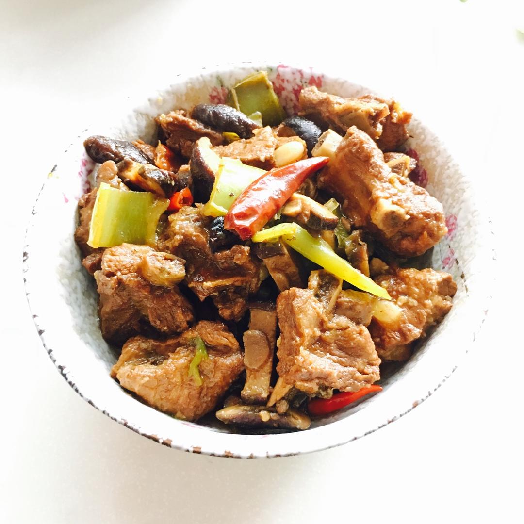 黄焖排骨