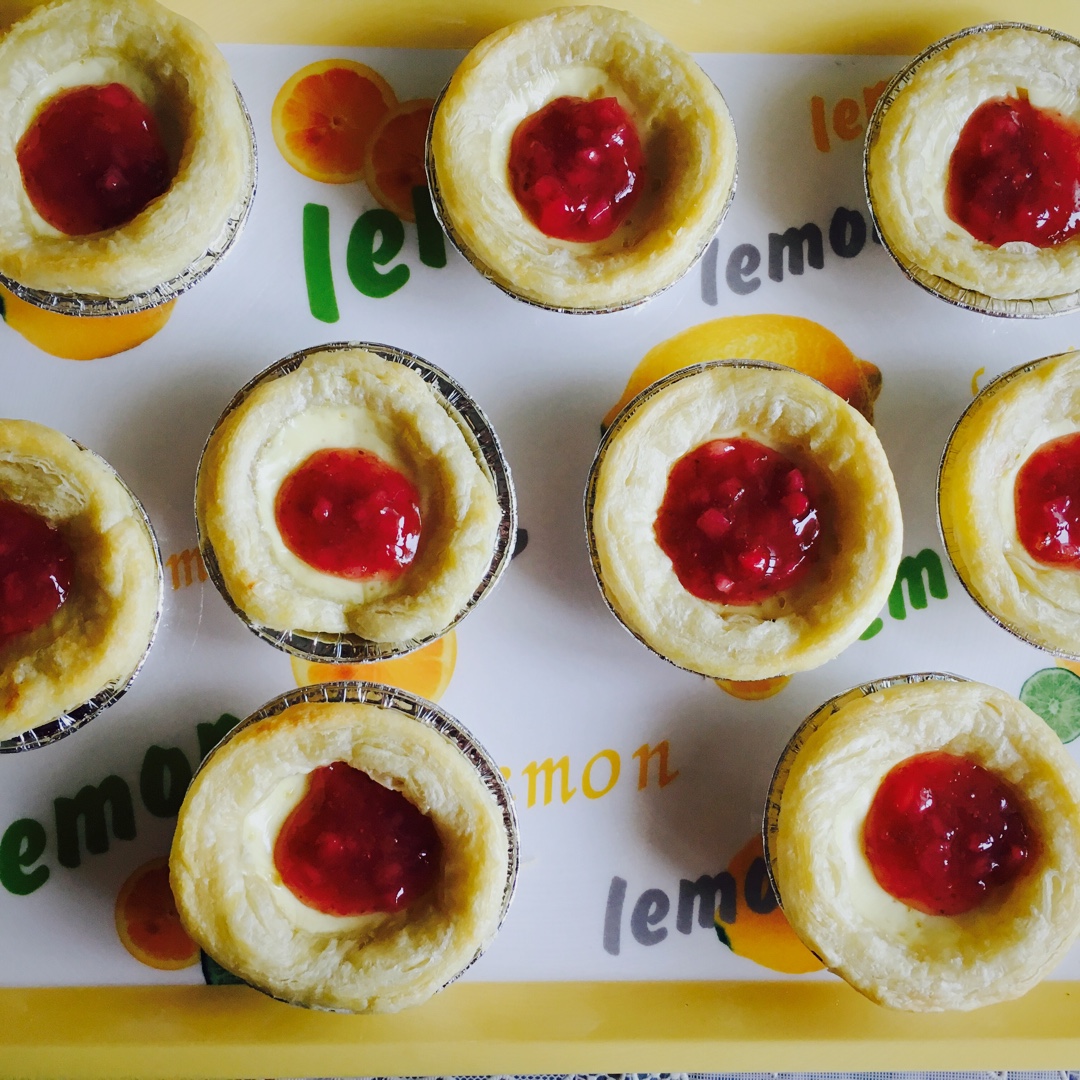 超完美味道超正的蛋挞配方，比KFC的还要嫩还要香~做过最好吃的蛋挞配方