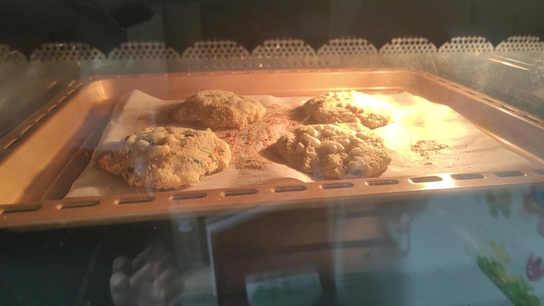 超简单，巨好吃！生酮葱香奶酪司康