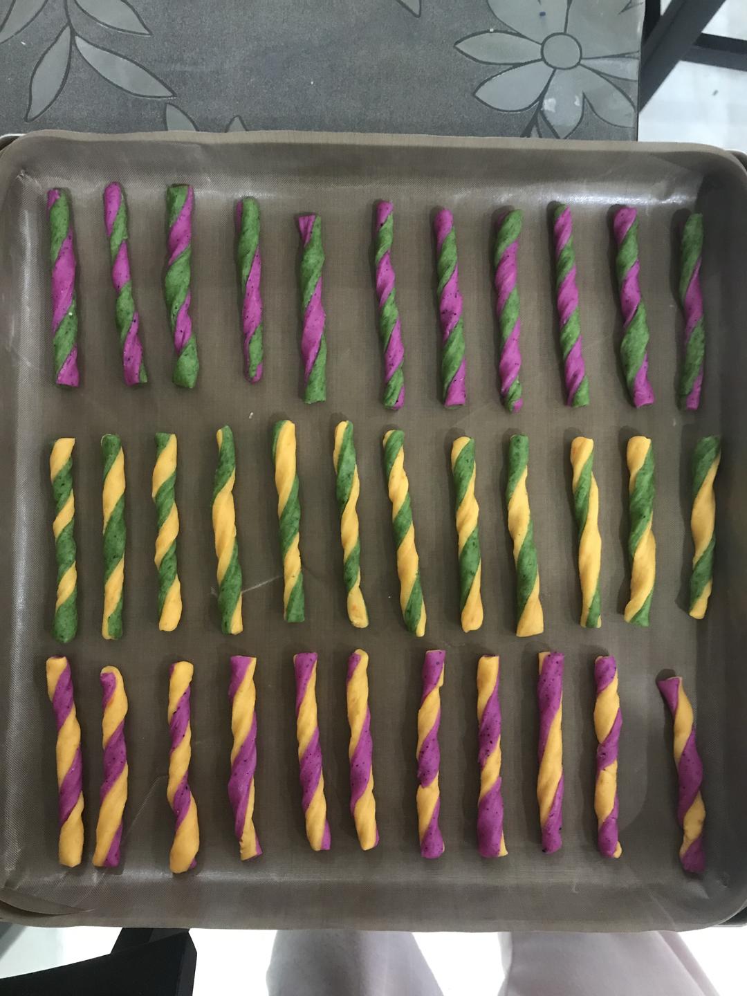 双色果蔬磨牙饼干磨牙棒的做法