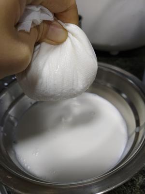 自制杏仁腰果奶（纯素植物奶，做拿铁打奶昔都很棒！）的做法 步骤6