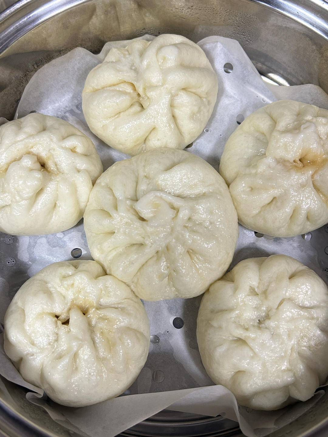 肉包子汁多肉嫩