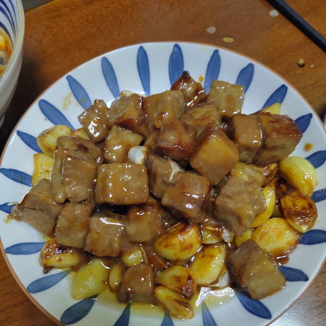 好吃到舔盘的蒜香黑椒牛肉粒