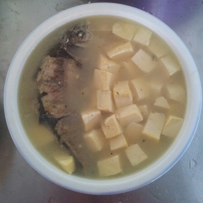 鲫鱼豆腐汤