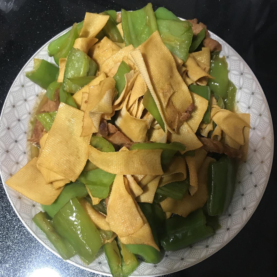 尖椒炒豆皮