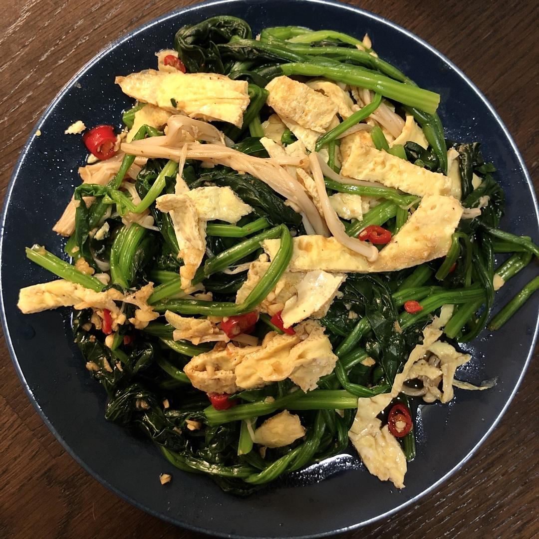 健康低脂凉拌菜—菠菜可以这样吃