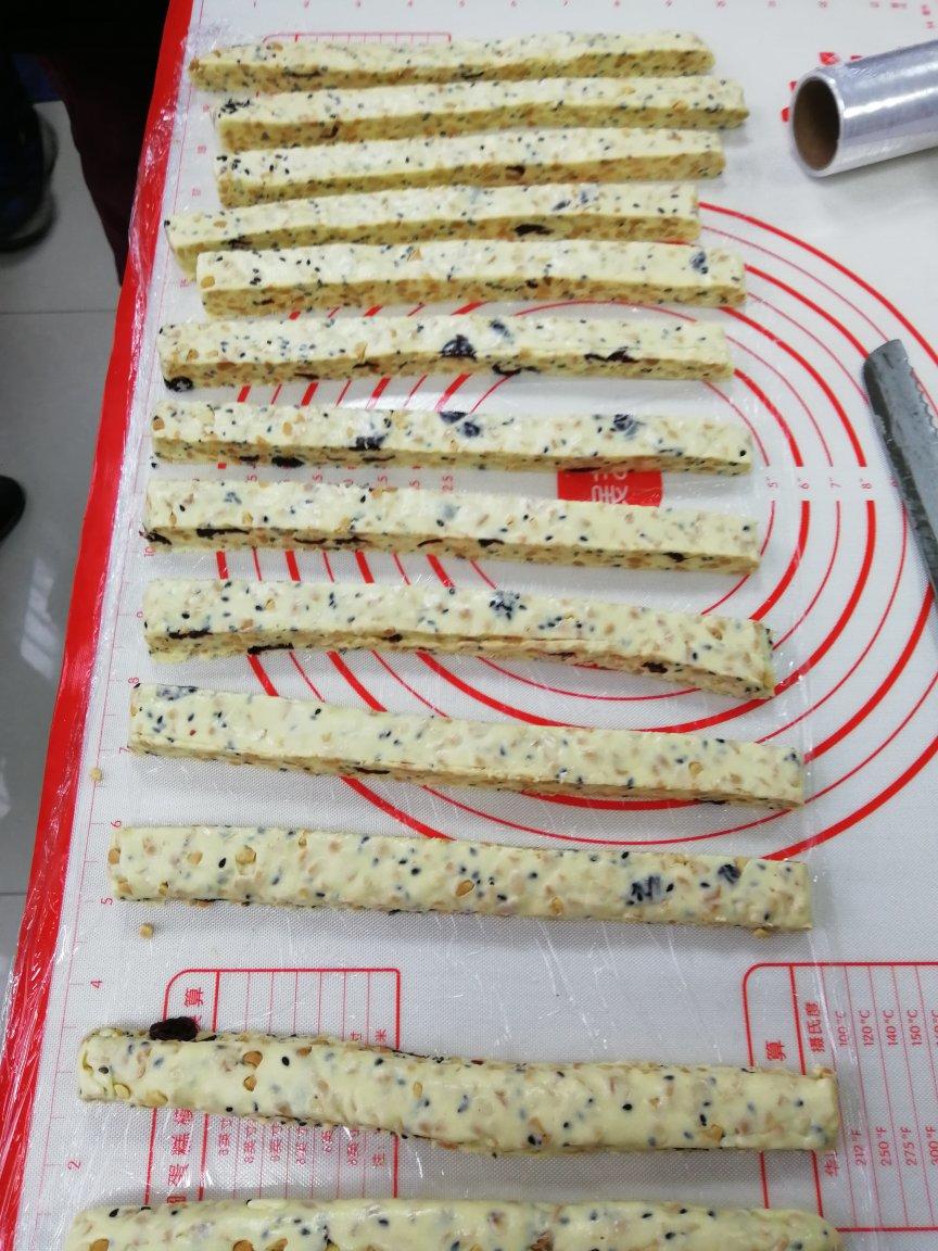 经过无数人试吃称赞的牛轧糖做法