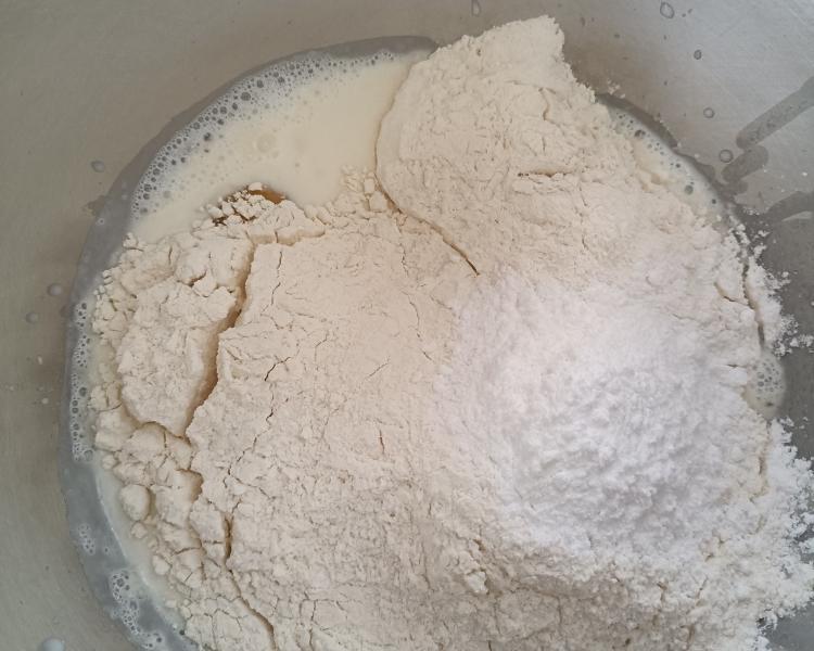 纯奶手撕吐司的做法 步骤1