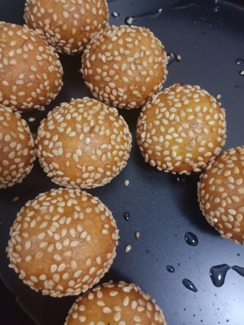 黄金球之一（南瓜芝麻球）