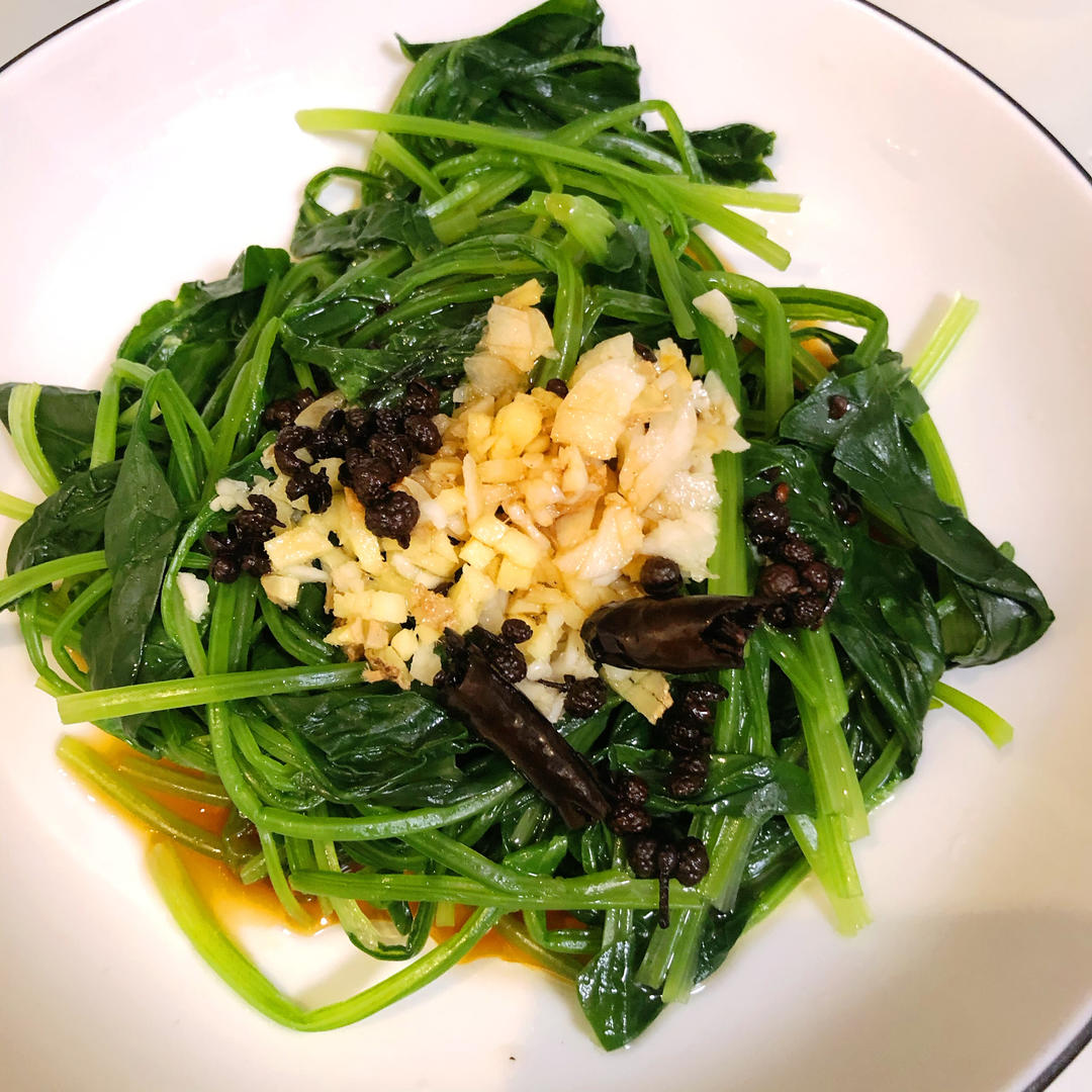 凉拌菠菜(家传秘方)