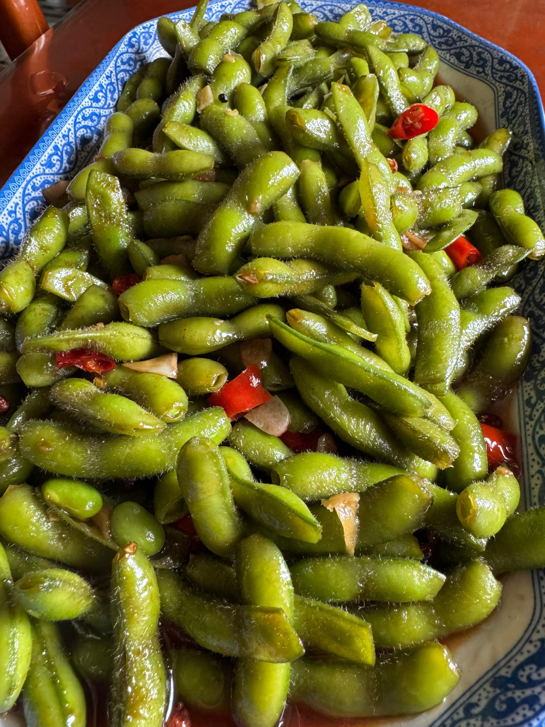 武汉夜市标配嗦毛豆