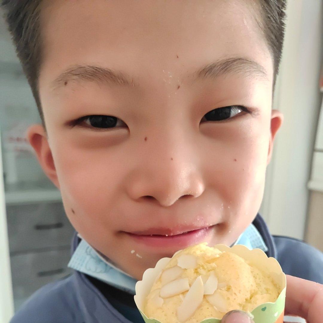 黄油版纸杯蛋糕