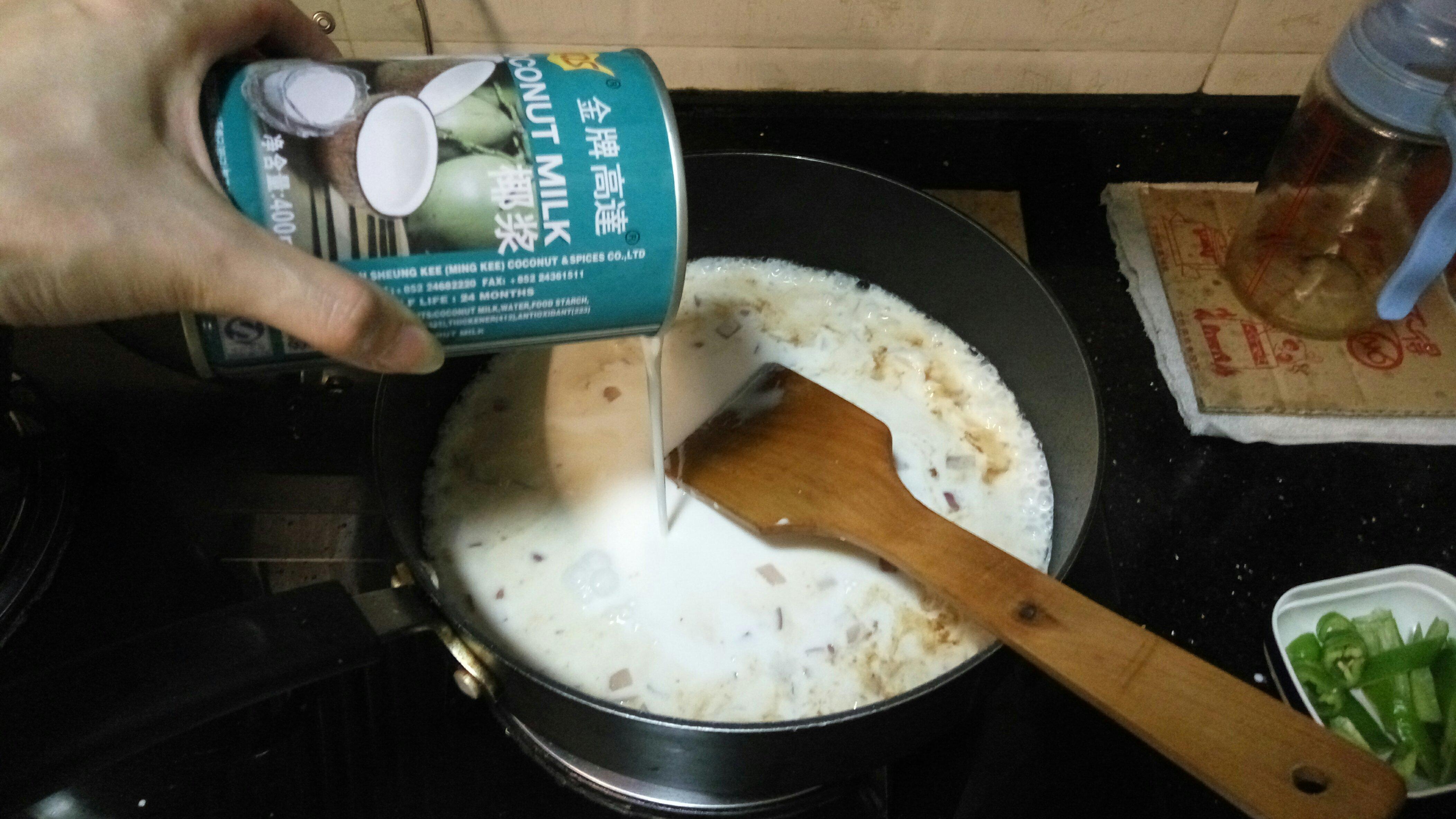 家庭快捷版咖喱蝦的做法 步骤4