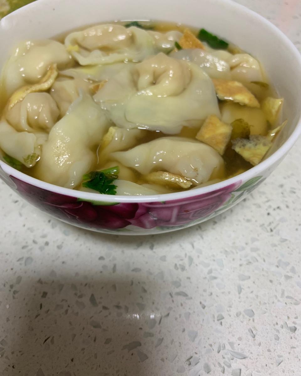 鸡肉鲜虾馄饨