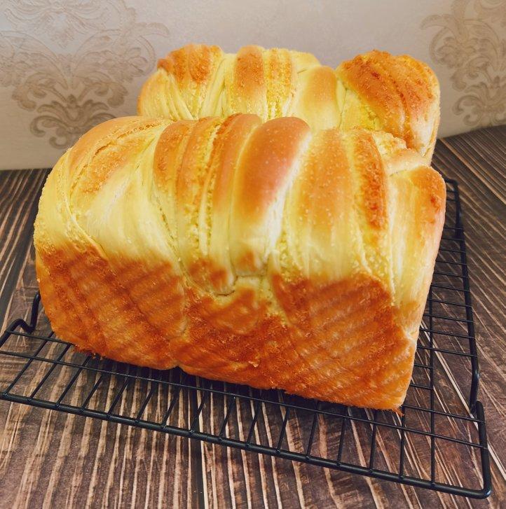 椰蓉满满吐司！幸福的味道。