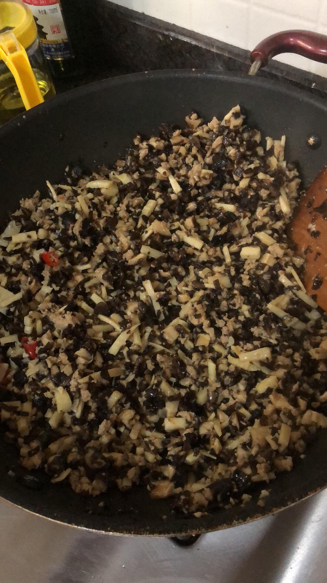 木耳肉丝（可拌面）的做法