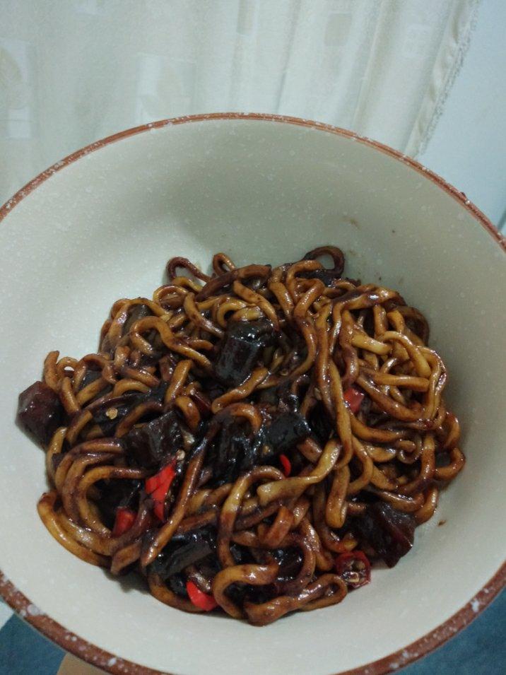 韩式炸酱面