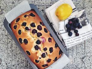 蓝莓柠檬酪枕头蛋糕(Lemon curd & blueberry loaf cake)的做法 步骤3